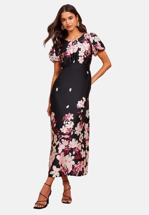 SHORT SLEEVE    - REGULAR FIT - Rochie de zi