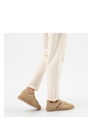 Wojas Trainers - beige