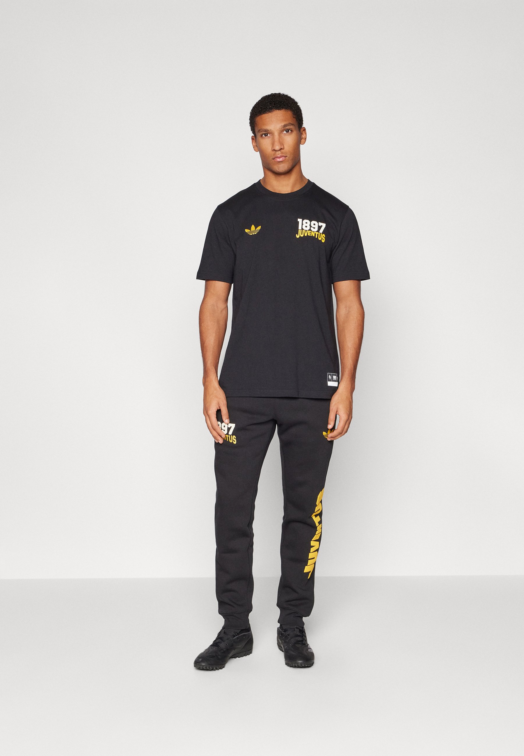 juventus tracksuit bottoms