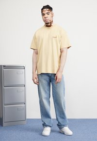 Carhartt WIP AMERICAN SCRIPT - T-shirt basic - rattan