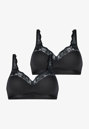 Černý podprsenkový set s měkkými košíčky a krajkovými detaily na ramínkách a výstřihu. Hladká tkanina s jemnými krajkovými prvky ve tvaru vln.