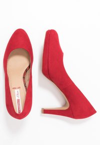 s.Oliver Decolleté - red