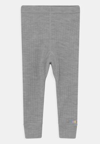 Graue gerippte Leggings mit einem elastischen Bund, die eine genähte Naht und einen mehrfarbigen Streifenakzent am unteren Saum aufweisen.