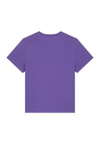 T-shirt en coton violet à manches courtes, encolure ronde et texture lisse. Pas de motifs ni d'accents visibles.