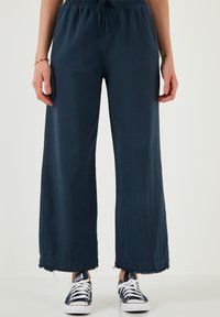 REGULAR FIT - Hlače - dark blue