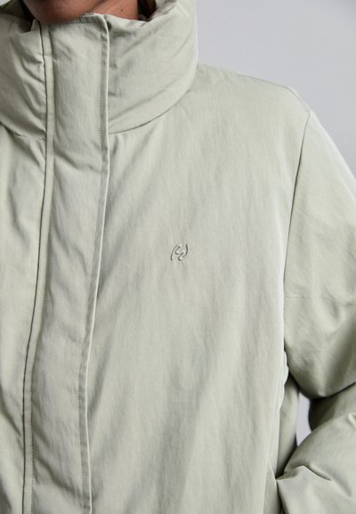 Holzweiler MOTO - Chaqueta de plumas - light army