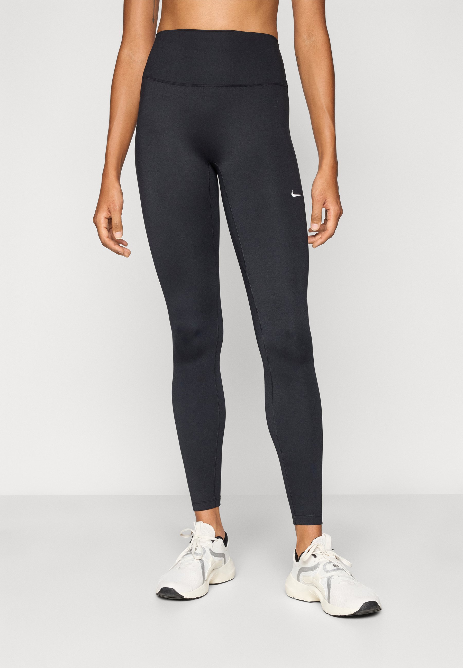 gym wear nike womens