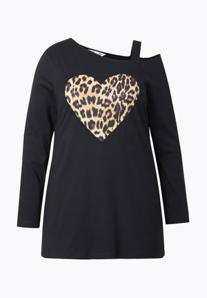 Zwarte lange mouwen shirt met een asymmetrische halslijn, voorzien van een luipaardprint hartontwerp in textuurstof op de voorkant.