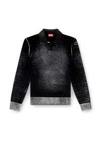 Polo à manches longues en velours noir avec un col, doté de poignets et d'un ourlet en côtes grises. Variations de texture subtiles sur le tissu.