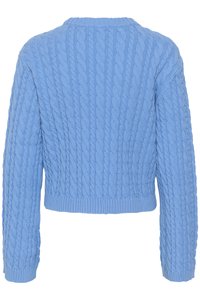 Rövidített kék kötött pulcsi hosszú ujjakkal, bordázott nyakkal és aljjal. A szövet felületén texturált minta található.