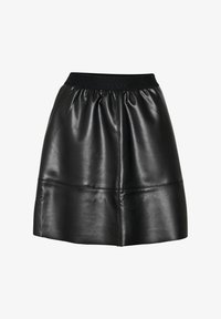 Sélectionné, black deep