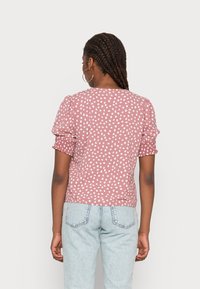 JDY JDYJULIA SMOCK - Blusa - nostalgia rose/cloud dancer
