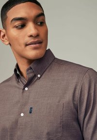 Next BUTTON DOWN OXFORD FIT - REGULAR FIT - Vapaa-ajan kauluspaita - damson pink marl