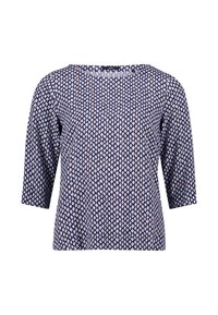 Donkerblauwe top met een geometrisch crèmekleurig patroon, ronde halslijn en driekwartmouwen. Gemaakt van zachte stof met een relaxte pasvorm.