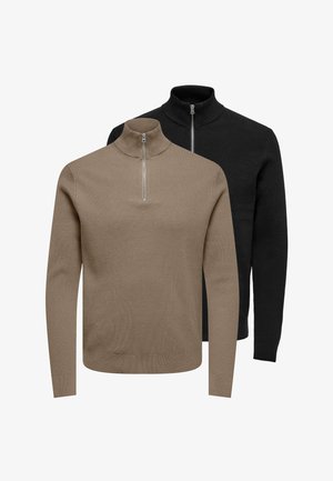 Två halvdragna tröjor; en i ljusbrun ribbad jersey och en i solid svart ribbad jersey. Färgade med långa ärmar och hög halsdesign.