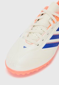 adidas Performance COPA PURE - Muru jalgpallisaapad - off white/lucid blue/signal coral
