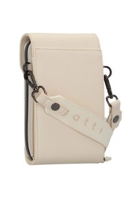 Borsa a tracolla in pelle beige con chiusura a zip, tracolla regolabile e branding discreto. Presenta una texture liscia e un design pulito.