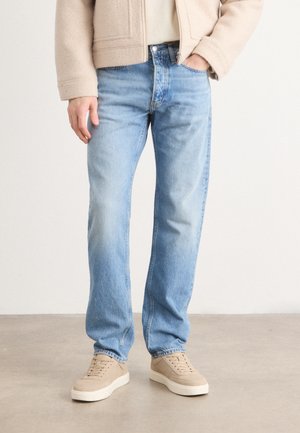 STANDARD - Jeans Straight Leg - denim medium