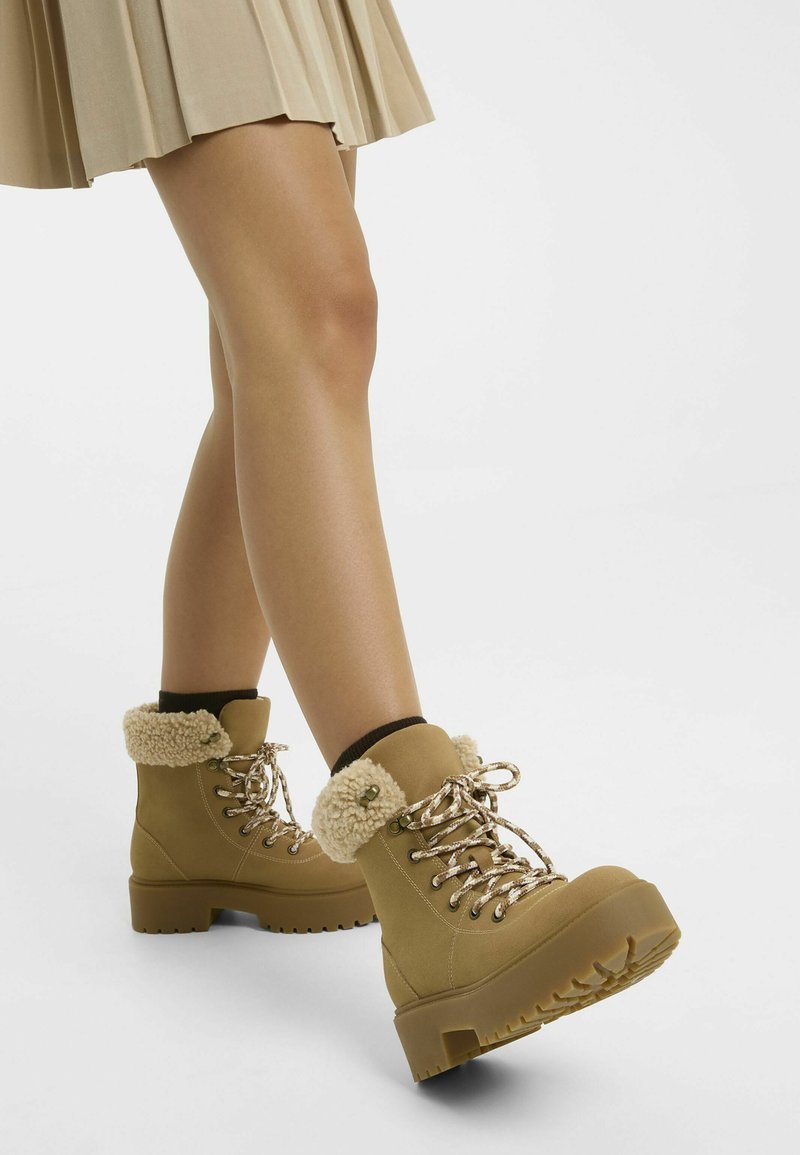 bershka boots zalando
