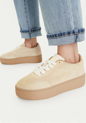 BADURA, BADURA SNEAKERS WOMEN'S BEIGE 5907964535973 - Sneakers - beige