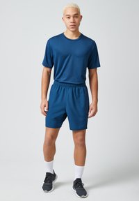 SNOCKS Kurze Sporthose - dunkelblau