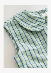 Non selezionato, green