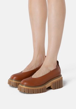 L37, SLOW DOWN BABY - Instappers - brown