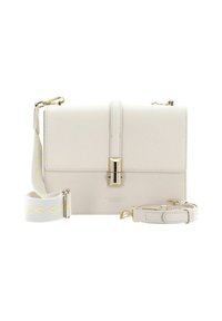 Sac à main en cuir blanc avec une fermeture à pression dorée. Dispose d'une bandoulière blanche amovible avec des accents jaunes. Design structuré et coutures minimales.