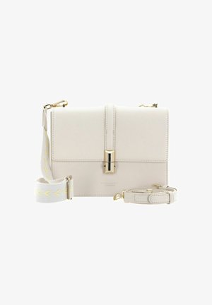 Sac à main en cuir blanc avec une fermeture à pression dorée. Dispose d'une bandoulière blanche amovible avec des accents jaunes. Design structuré et coutures minimales.