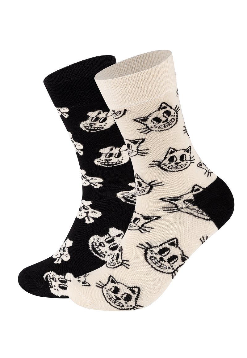 Paar aus Baumwollsocken mit einem schwarzen Stoff, der weiße Katzenköpfe und Blumen zeigt, und einem cremefarbenen Stoff mit schwarzen Katzendesigns.