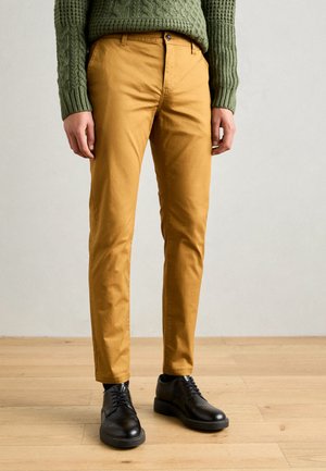 ESSENTIAL MOTT - Chino - golden rust