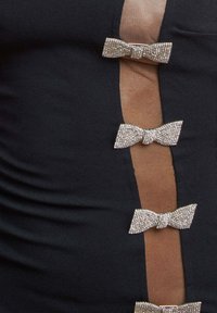 Goddiva BOW EMBELLISHED STRAPLESS MERMAID MAXI - Společenské šaty - black