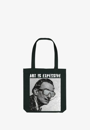 Crna platnena torba s razbijenim uzorkom čovjeka u naočalama, s natpisom "UMJETNOST JE SKUPE" u podebljanim bijelim slovima iznad.