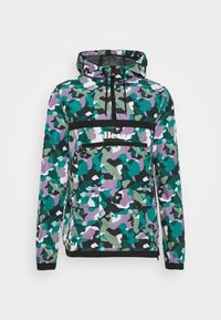 Pulloverjack met camouflagepatroon in groen, zwart en paars. Voorzien van een capuchon, een ritssluiting aan de voorkant en elastische manchetten.