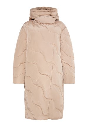 Gevoerde jas in lichtbeige, met een hoge kraag, lange mouwen en een gewatteerde textuur met golvende patronen. Minimalistisch ontwerp, tot op de knie.