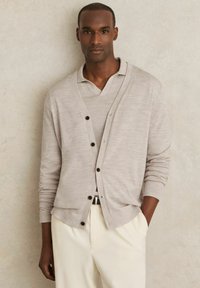 Reiss REGULAR FIT WEST BUTTON THROUGH - Cardigan - wicker brown melange