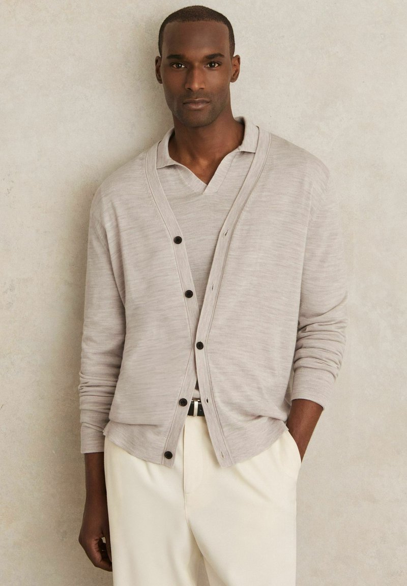 Reiss REGULAR FIT WEST BUTTON THROUGH - Cardigan - wicker brown melange