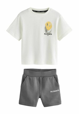 REGULAR FIT - GRAPHIC SET   - Shorts - white party wave smile