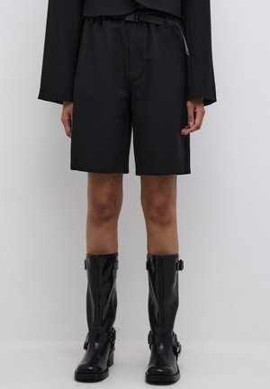 FALLON - Shorts - tap shoe
