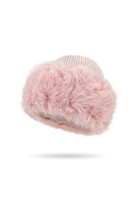 Cappello lavorato a maglia con un morbido risvolto di pelliccia sintetica rosa, caratterizzato da un motivo testurizzato. Il corpo è di un colore beige chiaro con un design aderente.