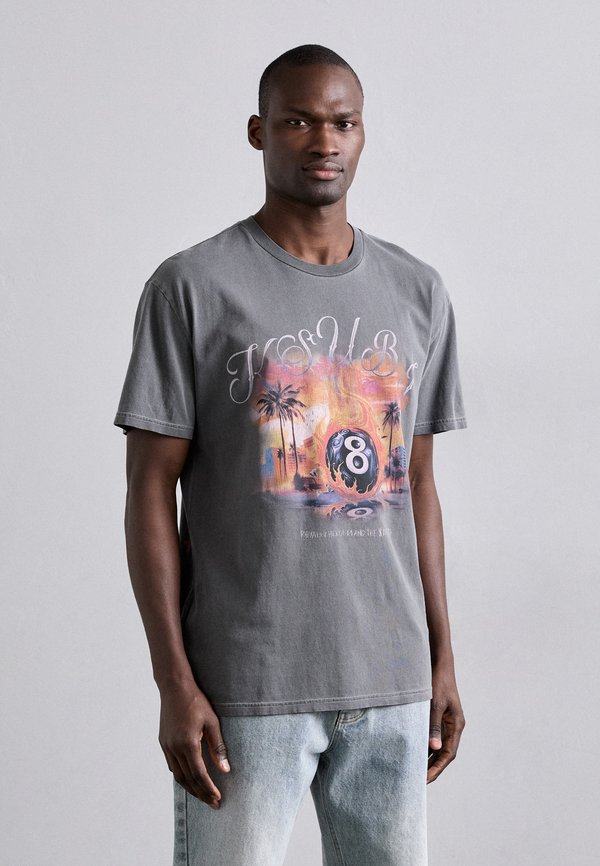 WORLD ORDER BIGGIE TEE - T-Shirt print