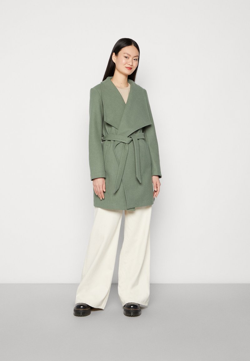 VILA VICOOLEY COLLAR BELT COAT - Abrigo corto - laurel wreath