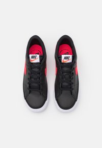 Nike Sportswear COURT LEGACY - Sapatilhas - black/siren red/white