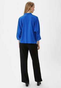 comma MIT 3/4-ÄRMELN - Camicetta - royalblau