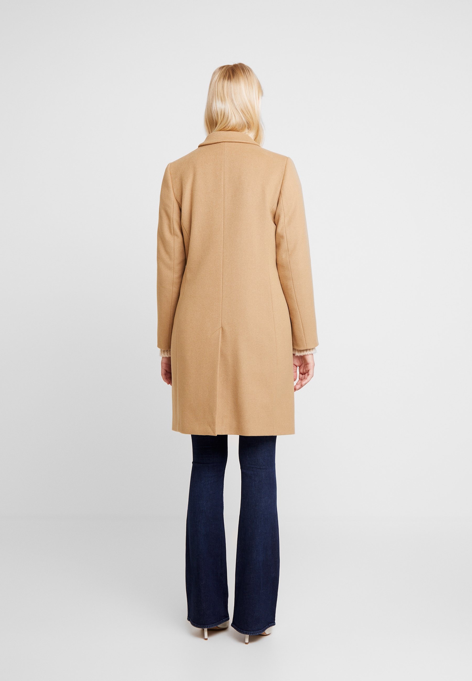 Classic tailored coat benetton Outlet