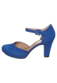 Modré semišové boty na vysokém podpatku s zaoblenou špičkou, nastavitelným páskem kolem kotníku a texturovaným povrchem. Mají mírnou platformu a zúžený podpatek.