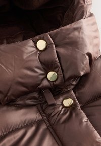 Non selezionato, chocolate brown