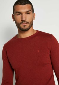 TOM TAILOR CREW NECK  - Strickpullover - dark chili melange
