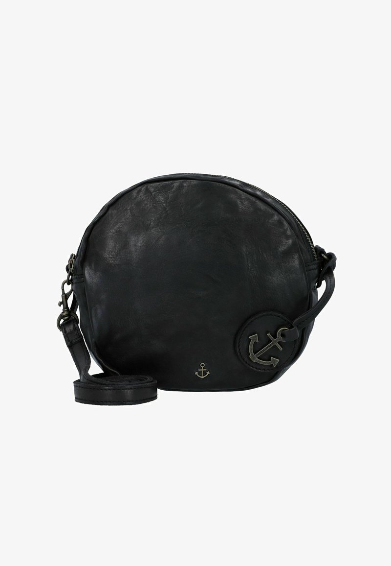 Borsa a tracolla in pelle nera con forma rotonda, chiusura zip e emblema decorativo a forma di ancora. Presenta una tracolla removibile e una consistenza liscia.