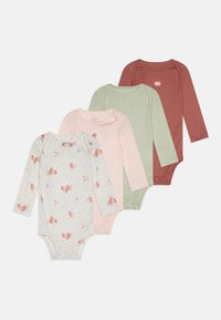 Quatre bodysuits pour bébé à manches longues : gris clair avec un imprimé animal, rose pâle, à rayures vertes et rouille, tous avec des fermetures à pression en bas.